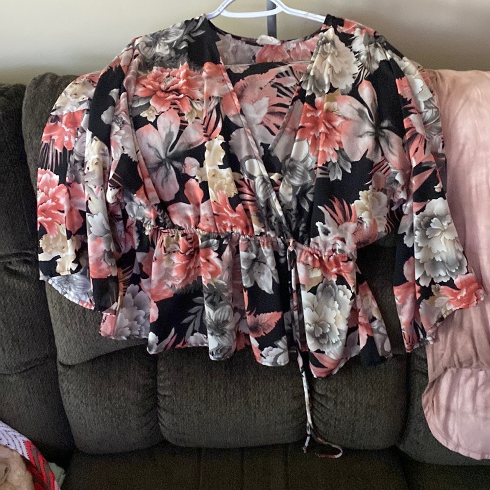 Top. Size M.
